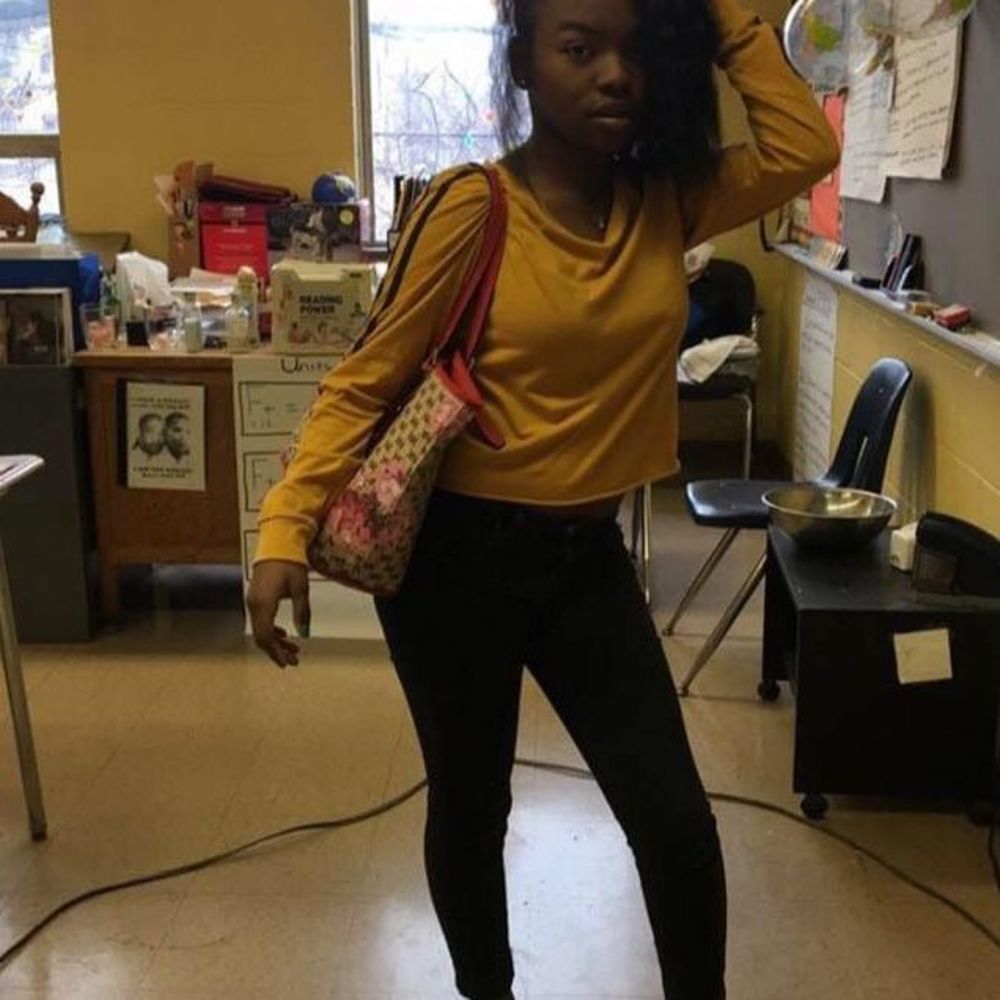 Meet your Posher, Mack'tajaa